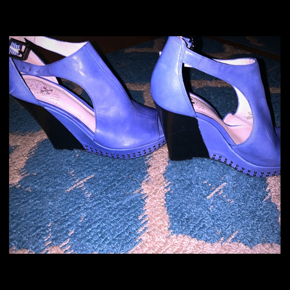 Vince Camuto Waylon wedge SIZE 7